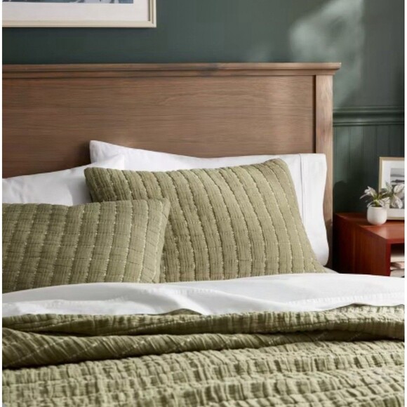 Yarn Dye Crinkle Grid Quilt Sham - Moss Green - Threshold - Picture 2 of 5